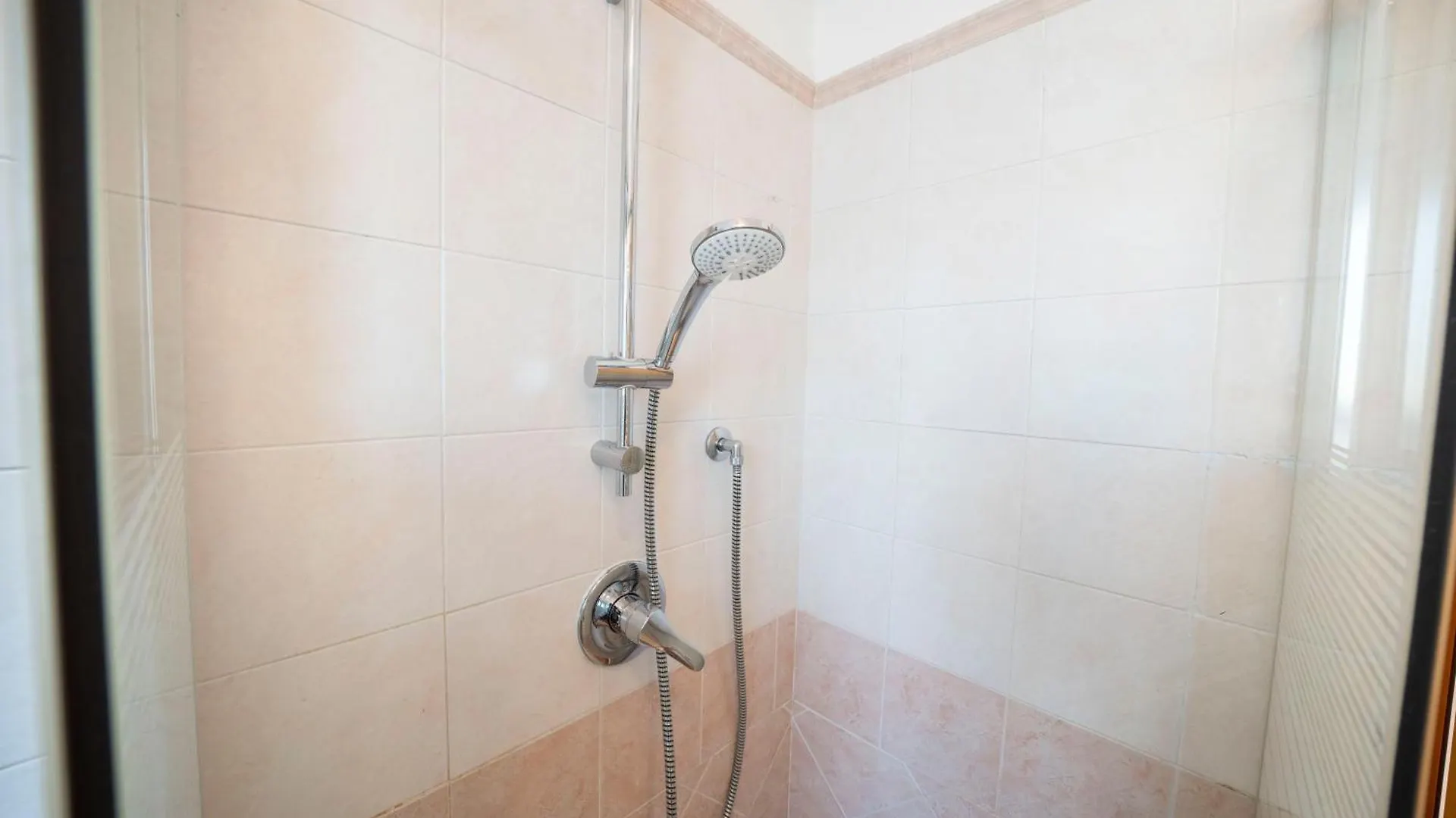 Appartamento Vista Lago Con Terrazza Lazise Apartment