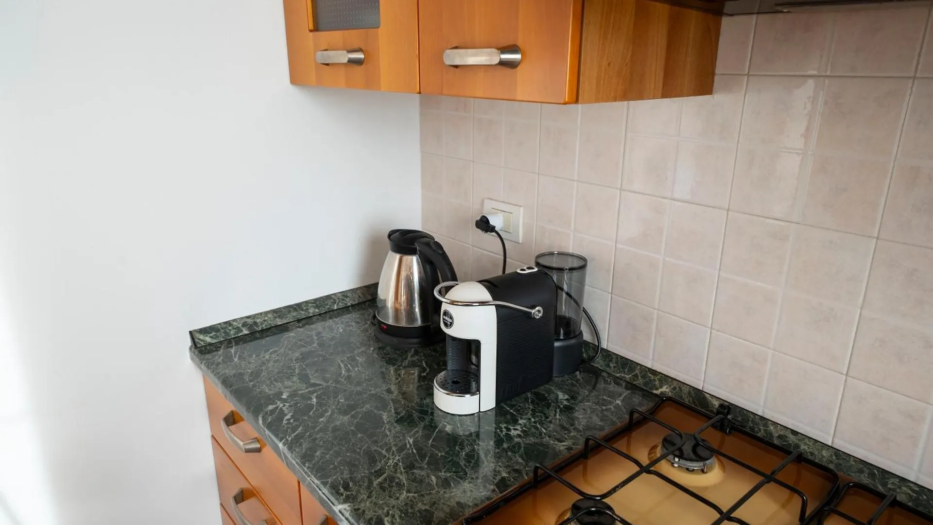 Apartment Appartamento Vista Lago Con Terrazza Lazise Italy